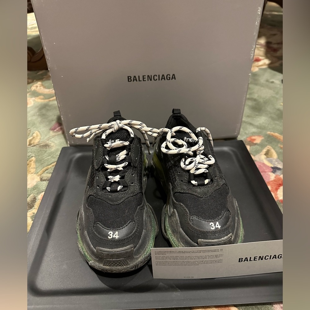 Balenciaga triple s sz34 (not warehouse sale)